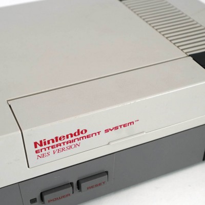 Nintendo Entertainment System (NES)