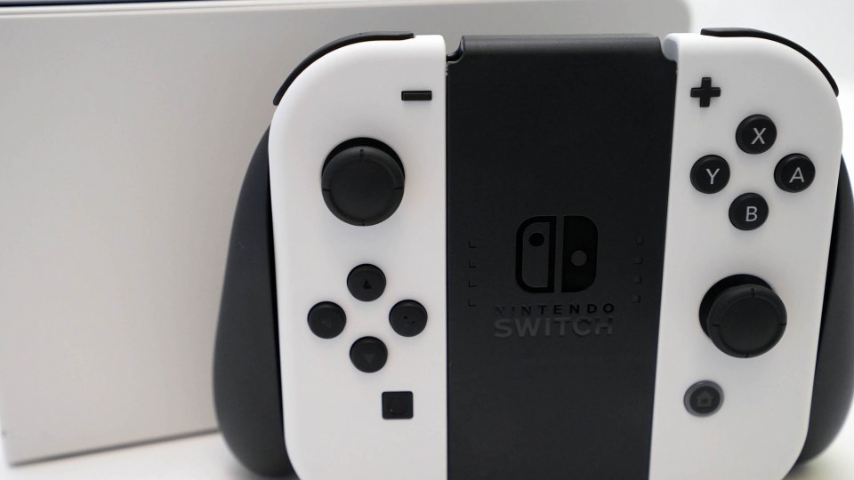 Nintendo Switch OLED (White)