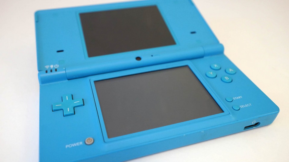 Nintendo DSi (Light Blue)