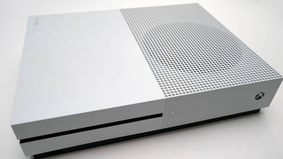 Xbox One S